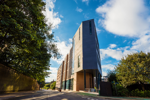 Studio to rent, Classic Studio Plus at Bridge House, 180 Old Dumbar G3