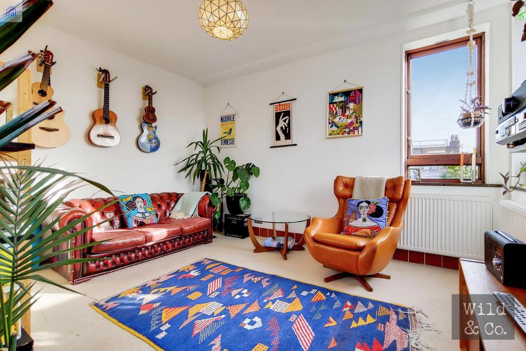 Wrens Park House, Hackney 2 bed flat £400,000