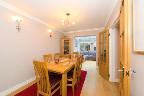 18 Horton Crescent, Epsom, KT19 8AA