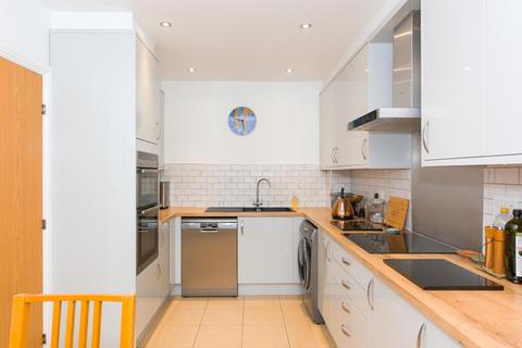 18 Horton Crescent, Epsom, KT19 8AA