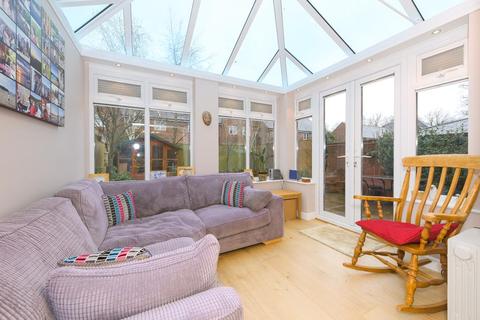 18 Horton Crescent, Epsom, KT19 8AA