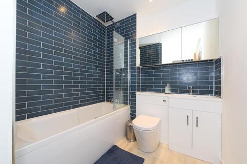 18 Horton Crescent, Epsom, KT19 8AA