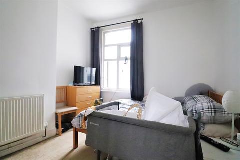 1 Abbey Road, Belvedere, DA17 5DF