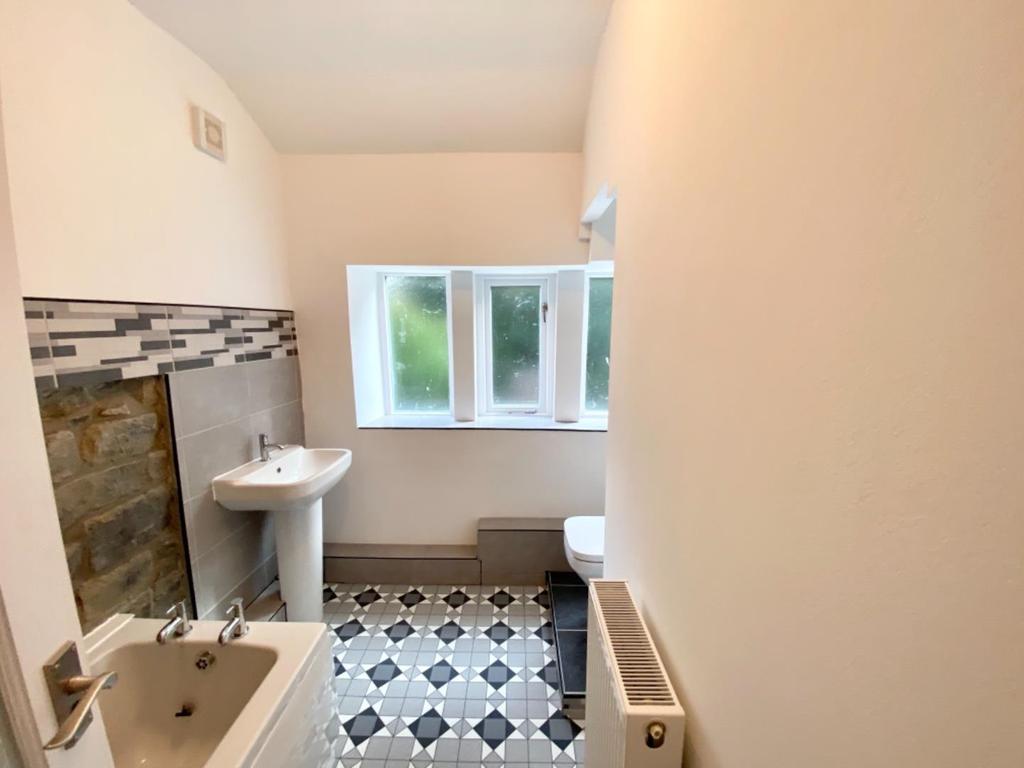 0 C539 BCA-ADA5-418 A-8 E77-70 DC4354 E2 BB.jpeg