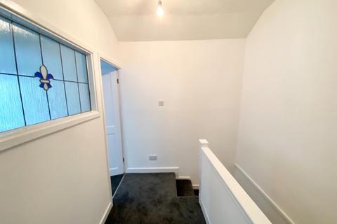 10 Barber Row, Linthwaite, Huddersfield, HD7 5QL