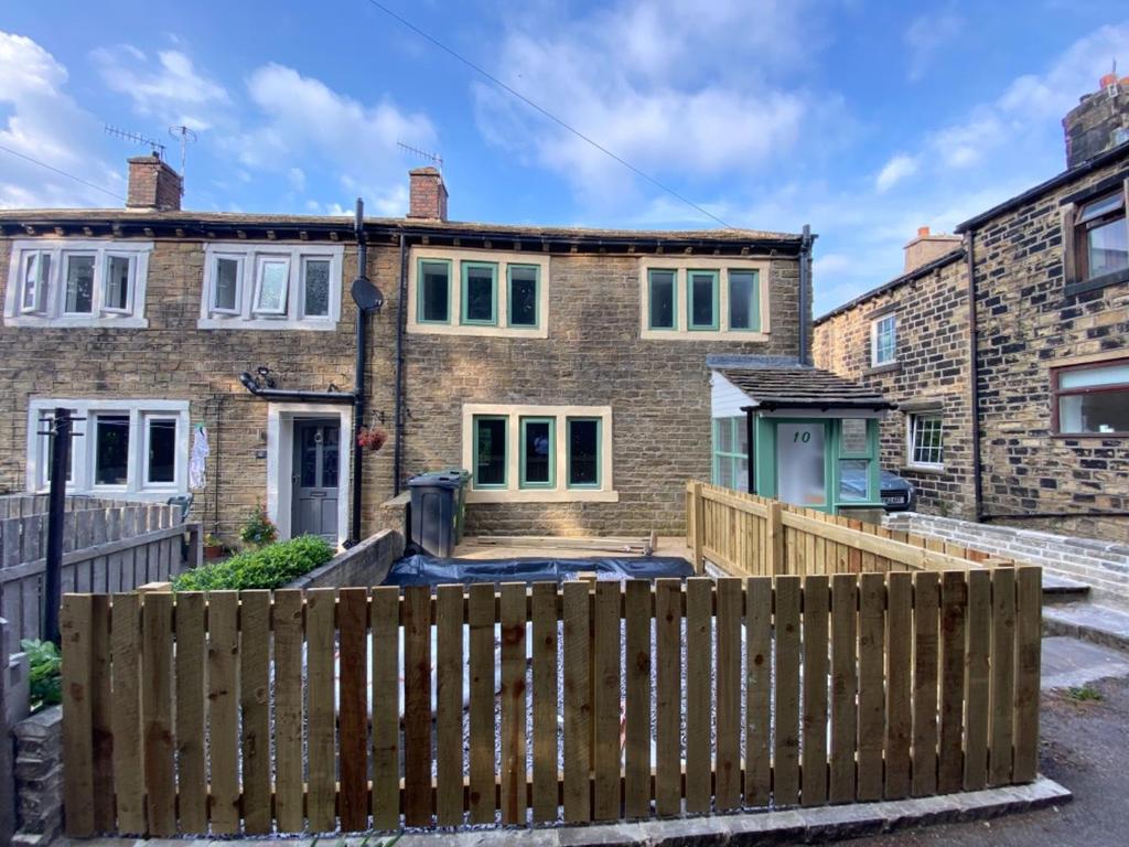 8 C9 C6 FBB-3 FF7-4651-BF45-0 F8 A7 DA91475.jpeg