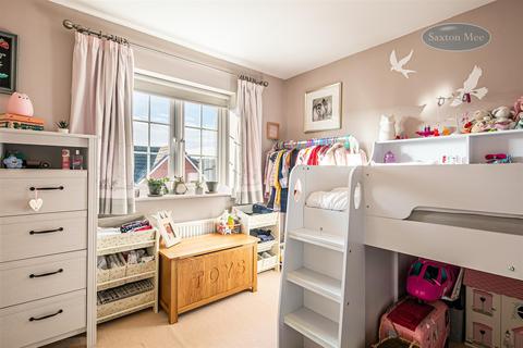 33 Inchburn Crescent, Penistone, Sheffield, S36 6FE