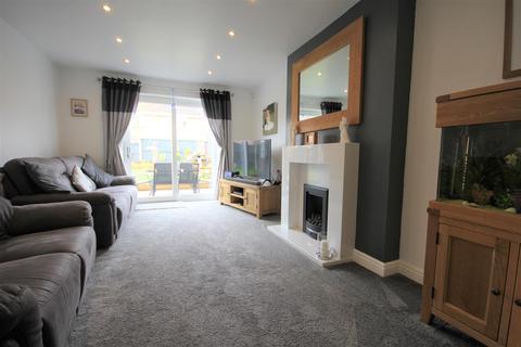 11 Dryden Way, Cheadle, Stoke-on-trent, ST10 1YE