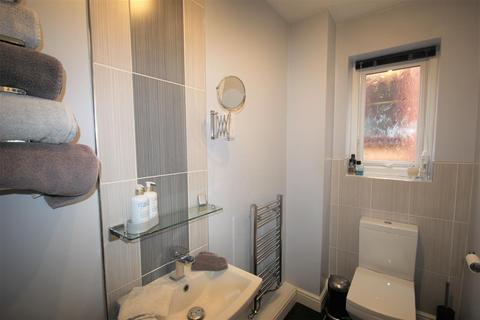 11 Dryden Way, Cheadle, Stoke-on-trent, ST10 1YE