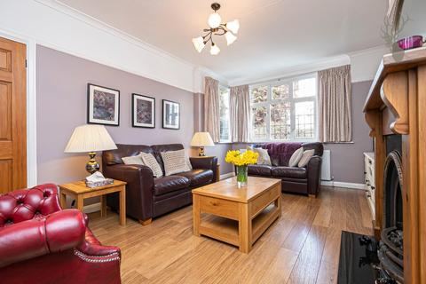 47 Morgan Crescent, Theydon Bois, Epping, CM16 7DU
