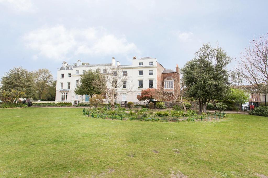 Chantry Hall, Dane John, Canterbury 2 bed flat £280,000