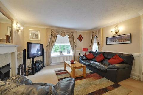 11 Bridgnorth Row, Berkeley Beverborne, Worcester, WR4 0QF