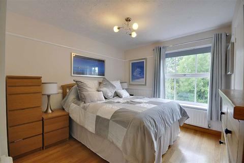 11 Bridgnorth Row, Berkeley Beverborne, Worcester, WR4 0QF