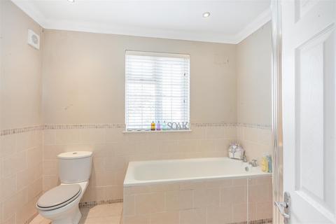 71a Stoneleigh Broadway, Epsom, KT17 2HP