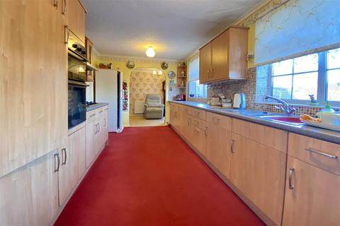 14 Colster Way, Colsterworth, Grantham, NG33 5JT