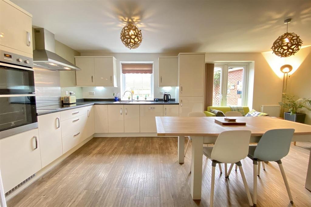 Living family kitchen