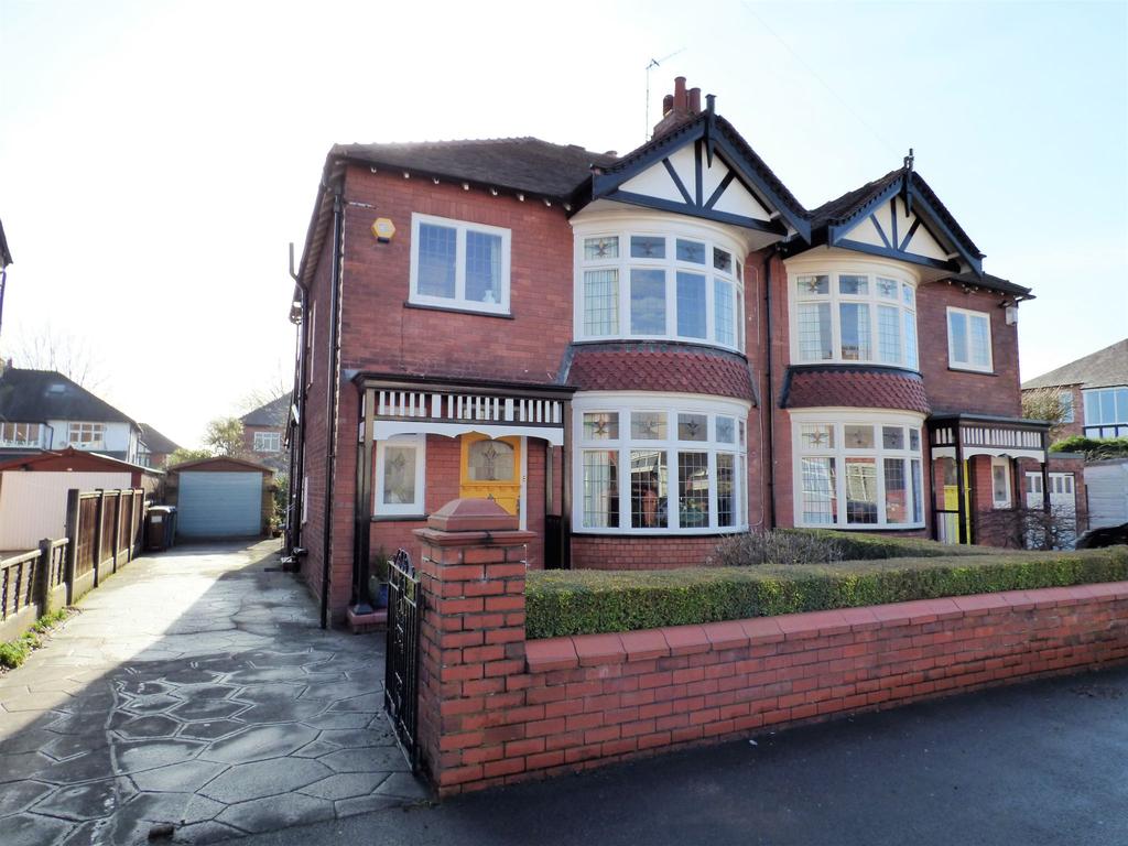 Biddulph Avenue, Offerton, Stockport... 4 bed semidetached house £