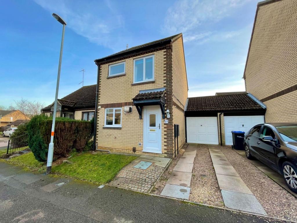 Ecton Park Road, Ecton Brook, Northampton NN3 5EB 2 bed semidetached