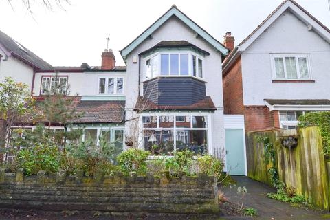 18 Abbots Road, Birmingham, B14 7QD