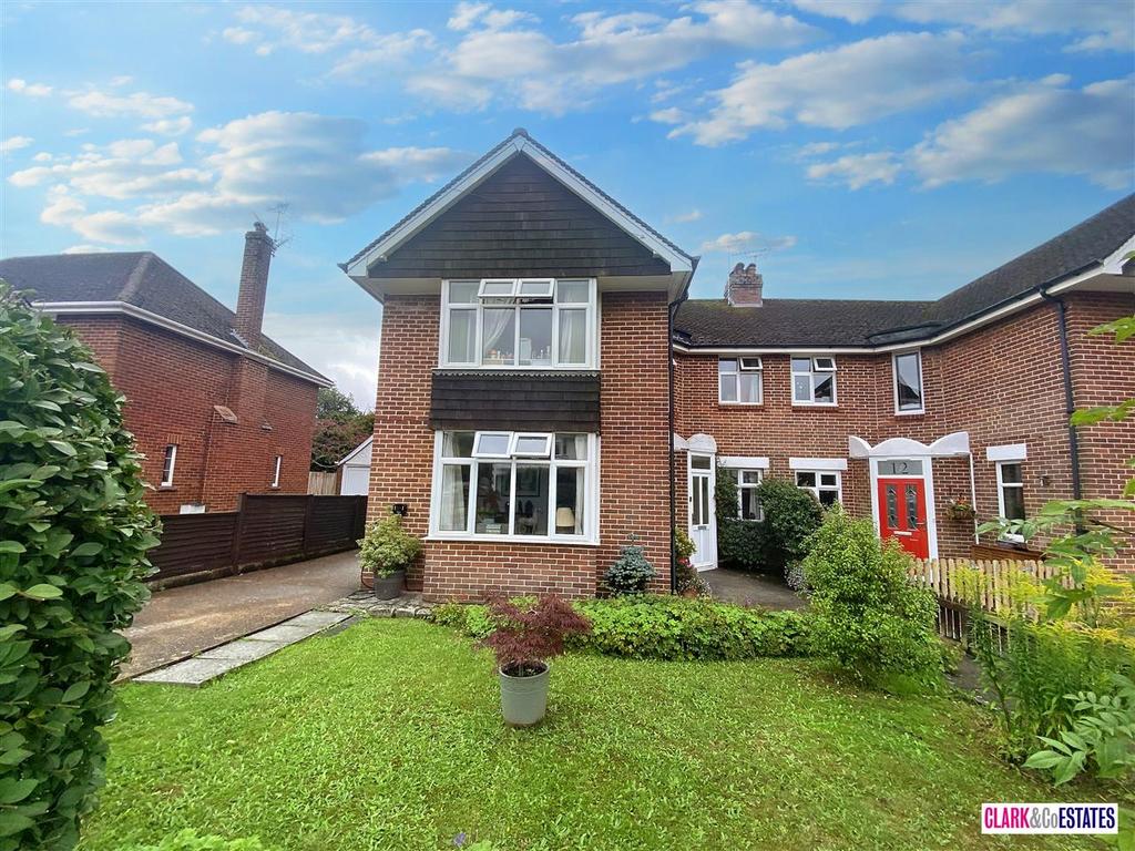 Tollards Road, Exeter 3 bed semidetached house for sale £450,000