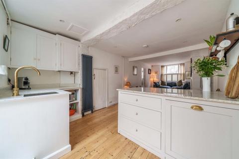 24 Fore Street, Topsham, Exeter, EX3 0HB