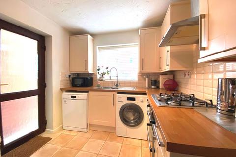16 Millside Close, Northampton, NN2 7TR