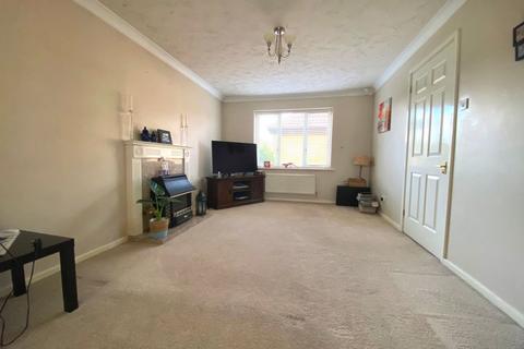 16 Millside Close, Northampton, NN2 7TR