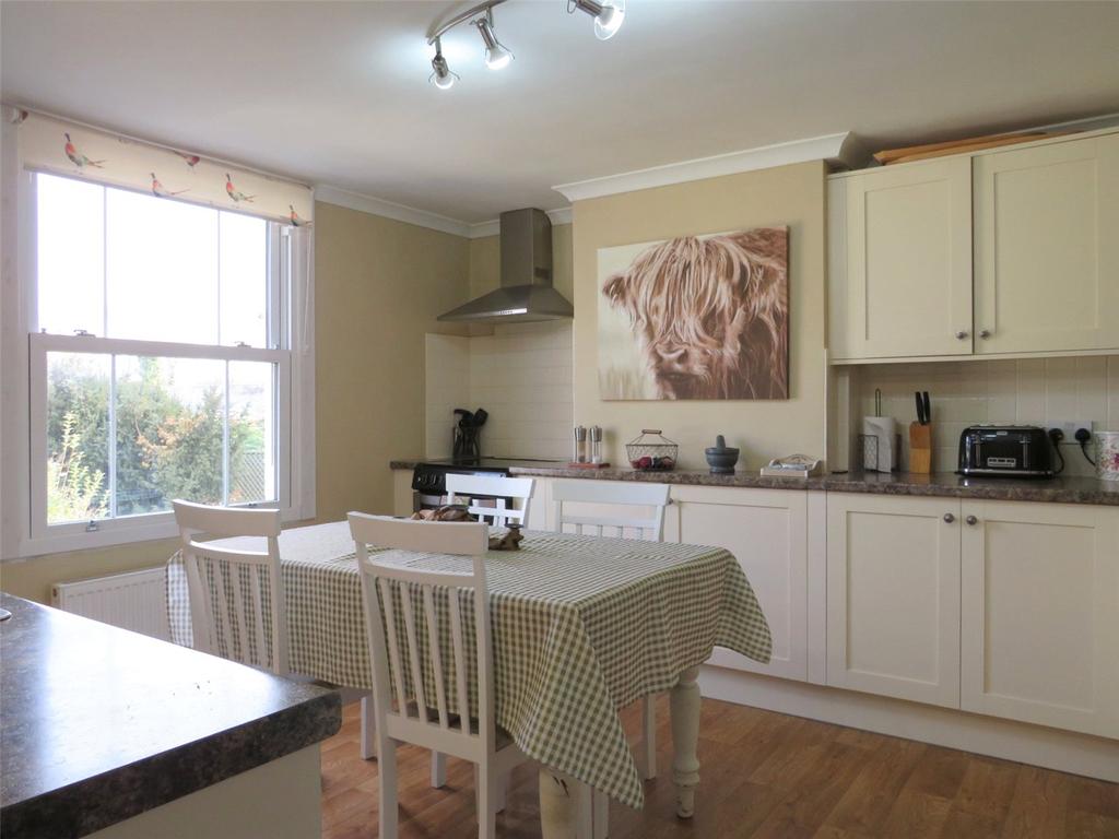 School Lane, Badsey, Evesham, Worcestershire, WR11 3 bed apartment £