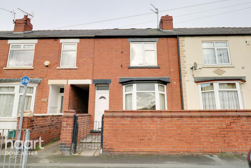 Washington Grove, Bentley, Doncaster 2 bed terraced house £90,000