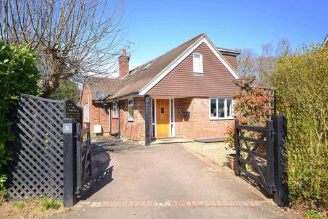 5 Oakfields, Walliswood, Dorking, RH5 5RQ