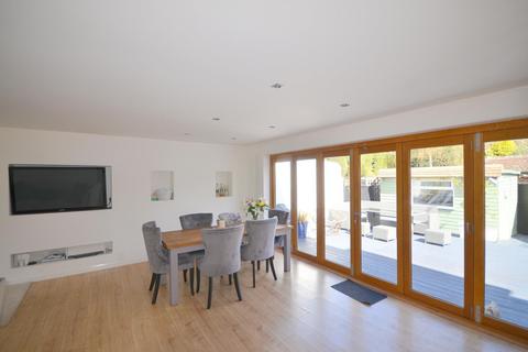 5 Oakfields, Walliswood, Dorking, RH5 5RQ