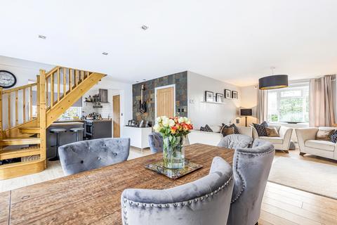 5 Oakfields, Walliswood, Dorking, RH5 5RQ