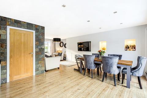 5 Oakfields, Walliswood, Dorking, RH5 5RQ