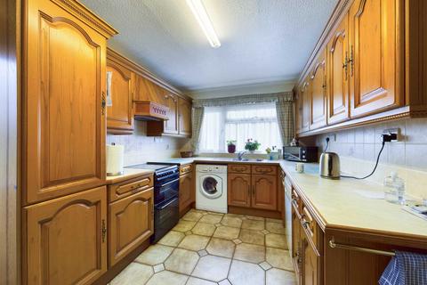 90 Ellingham Road, Hemel Hempstead, HP2 5LL