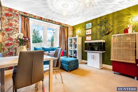 5 Colbrook Avenue, Hayes, UB3 1TG