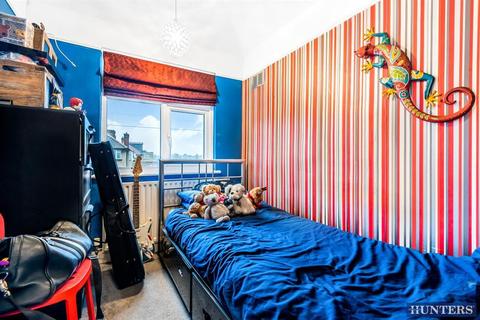 5 Colbrook Avenue, Hayes, UB3 1TG