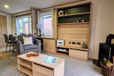 2 bedroom mobile home for sale, South Lakeland Leisure Village, Borwick Lane, Lancashire, LA6