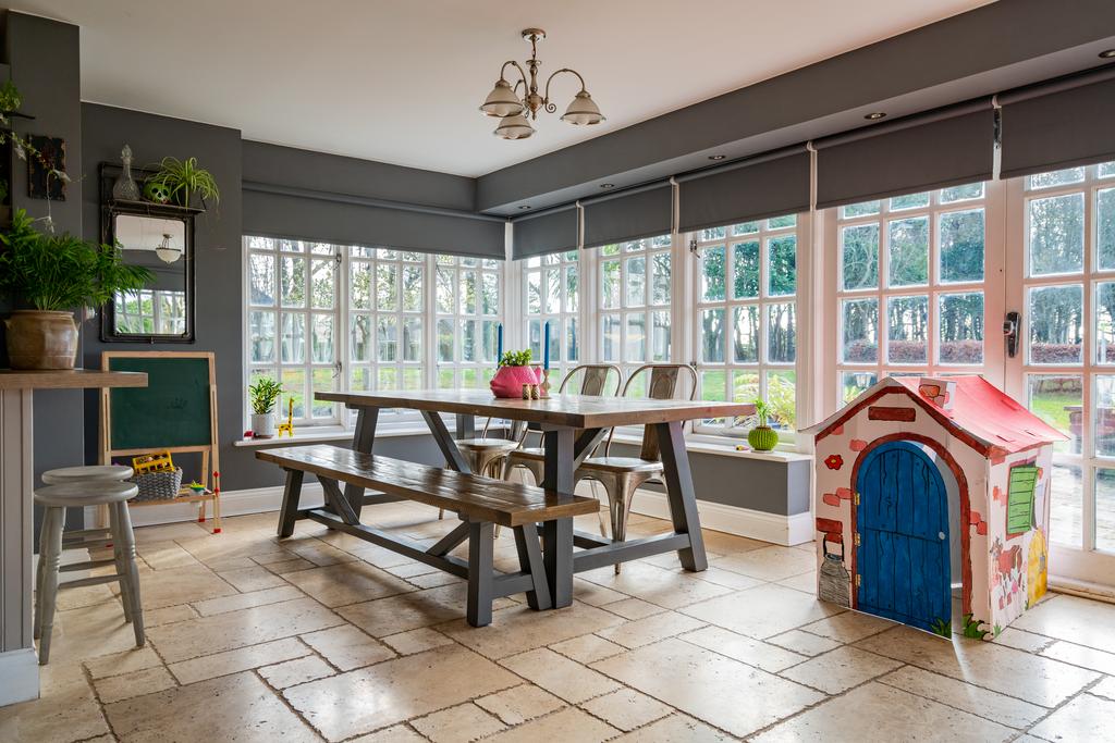 A page   Image (93 of 132).jpg