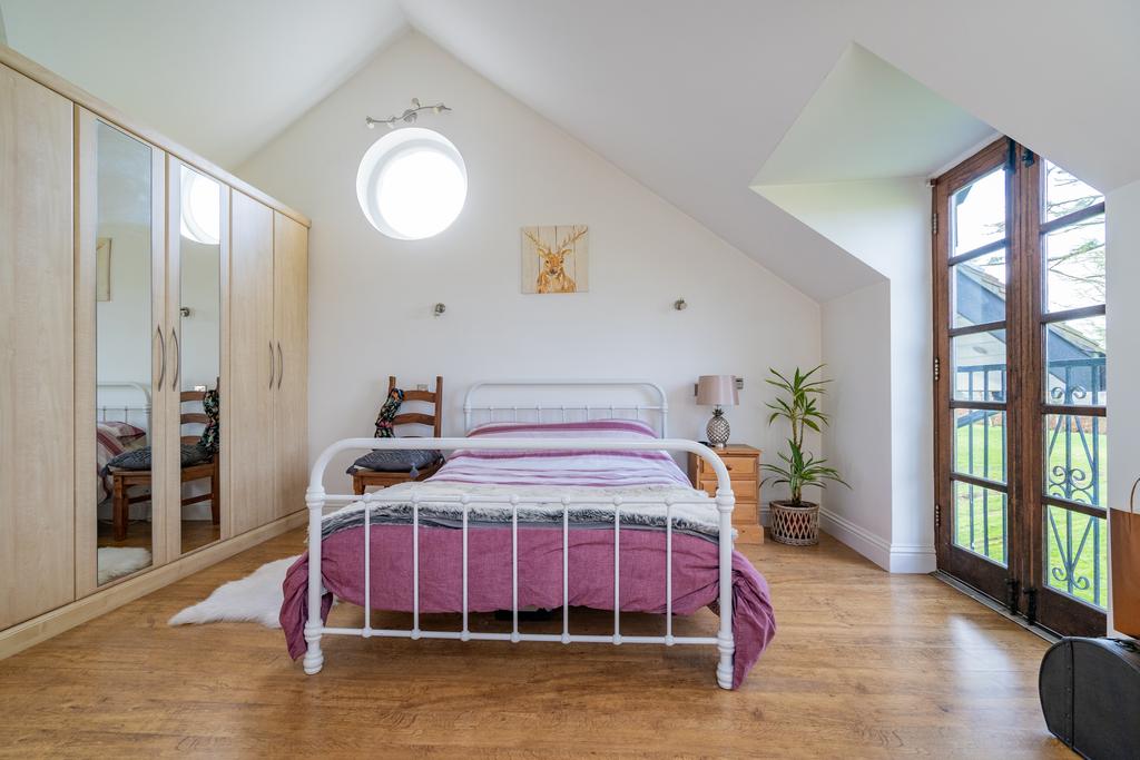 A page   Image (70 of 132).jpg