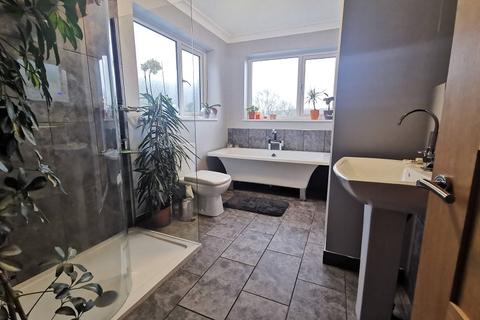 16 Glynmeirch Road, Trebanos, Swansea, SA8 4AP