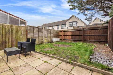 26 Padbury Close, Bedfont, Feltham, TW14 8SW