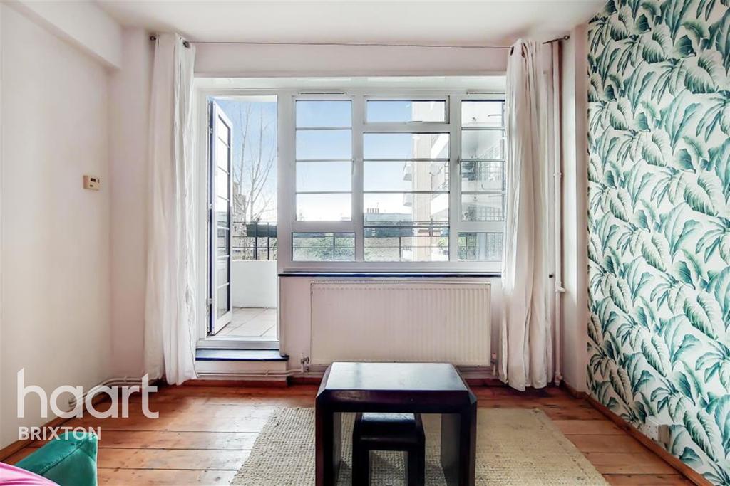 Dumbarton Court, Brixton Hill 2 bed flat £1,500 pcm (£346 pw)