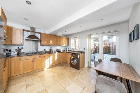 59 Middlecroft Drive, Strensall, York, YO32 5UP