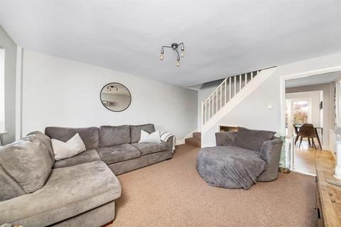 59 Middlecroft Drive, Strensall, York, YO32 5UP