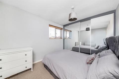 59 Middlecroft Drive, Strensall, York, YO32 5UP