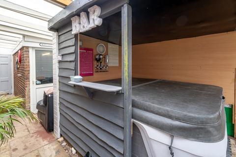33 Addison Way, Bognor Regis, PO22 9HY