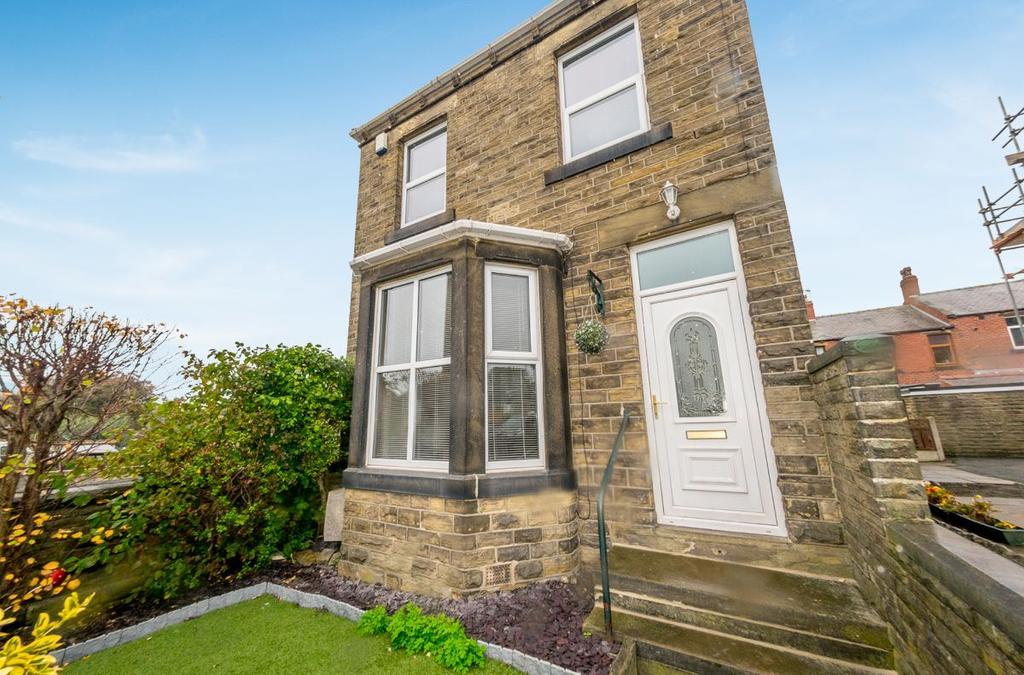 Long Lane, Clayton West, Huddersfield, West Yorkshire, HD8 9PR 3 bed