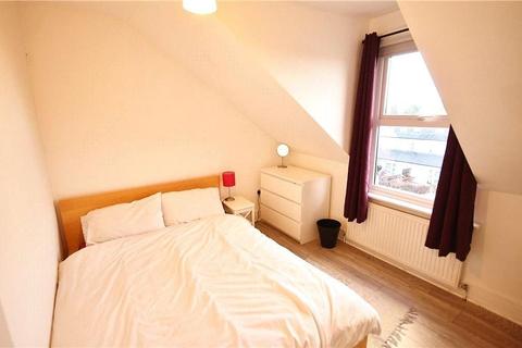 Flat 3, 1 Stanger Road, London, SE25 5JU