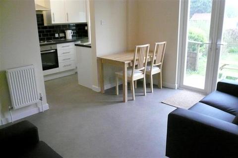 4 bedroom terraced house to rent - STUDENTS - MULLER ROAD, HORFIELD