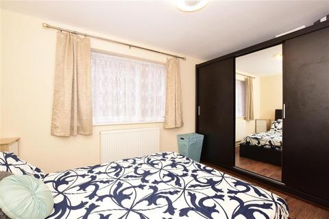 289 Gurney Close, Barking, IG11 8LD
